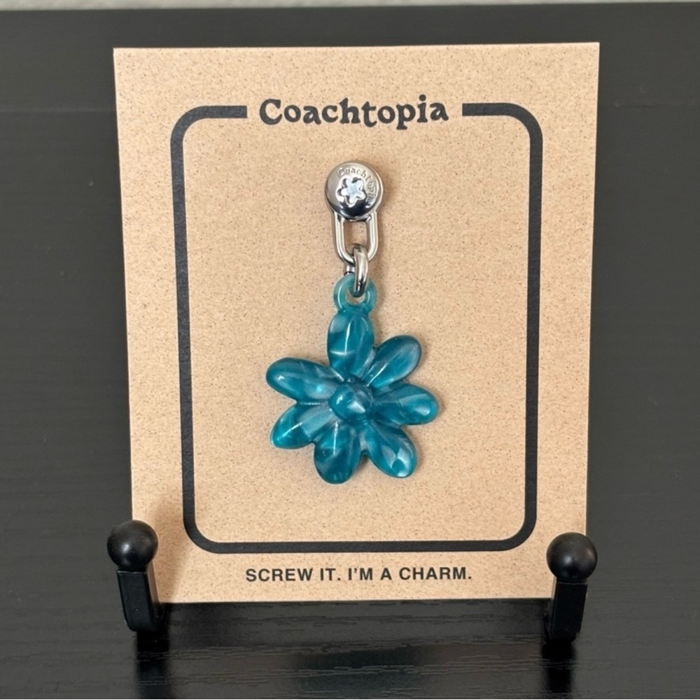 Coachtopia Blue Flower Charm - Picture 2 of 3